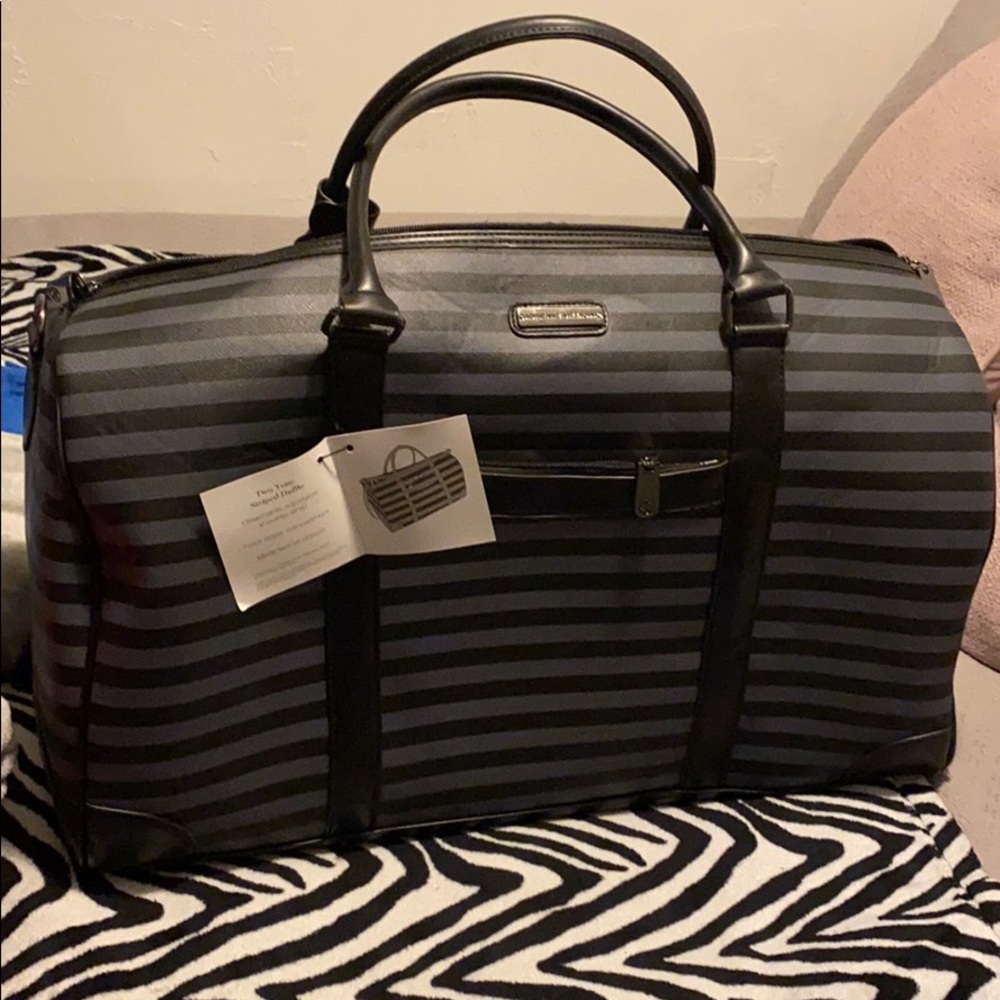 Adrienne Vittadini travel duffle